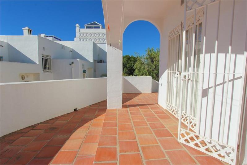 Amazing 3 Bedroom Townhouse In Nerja Eksteriør billede