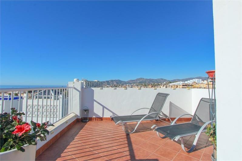 Amazing 3 Bedroom Townhouse In Nerja Eksteriør billede