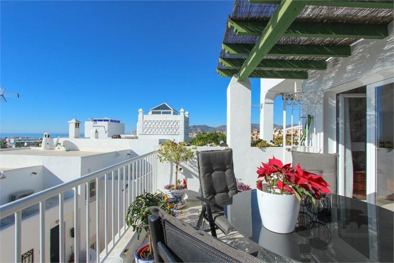 Amazing 3 Bedroom Townhouse In Nerja Eksteriør billede