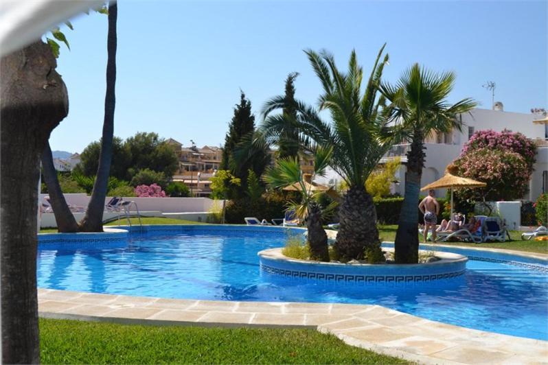 Amazing 3 Bedroom Townhouse In Nerja Eksteriør billede